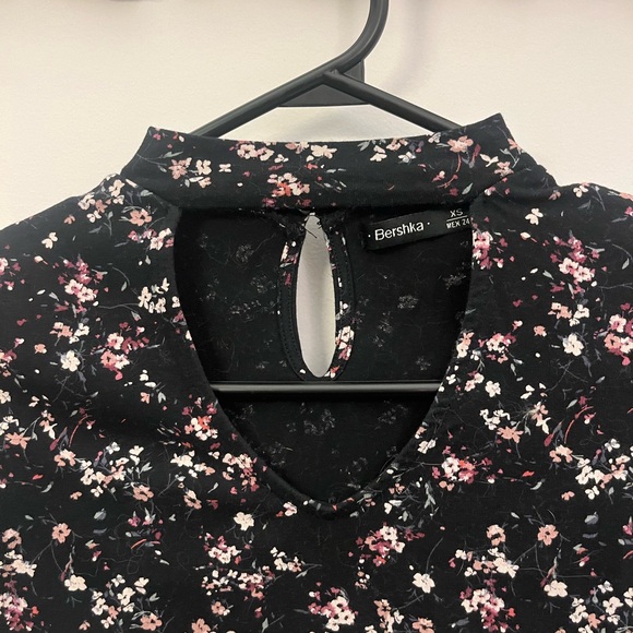 Floral shirt - Picture 3 of 7